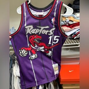 Vince Carter Mitchell & Ness jersey. Adult S.